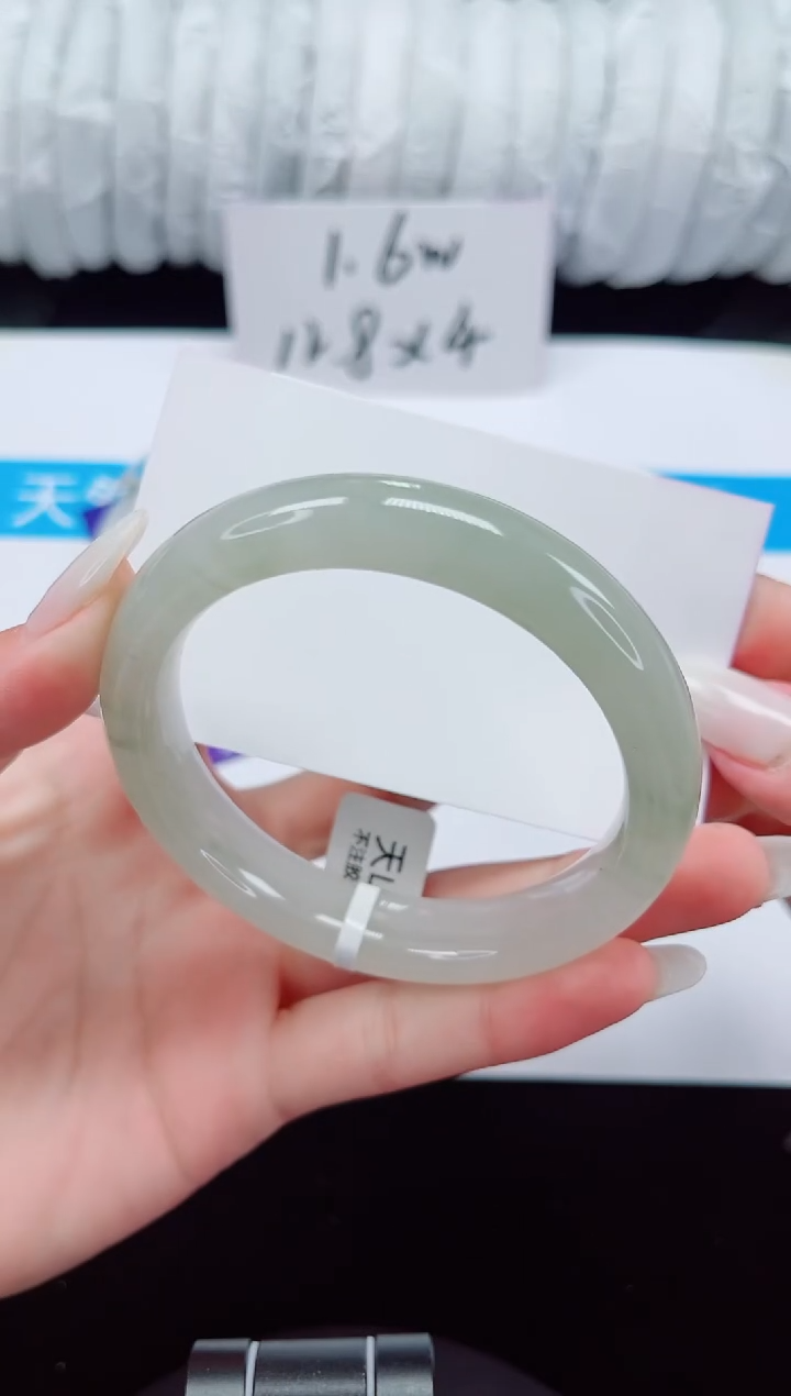 未镶嵌手镯石英质玉95-57/58