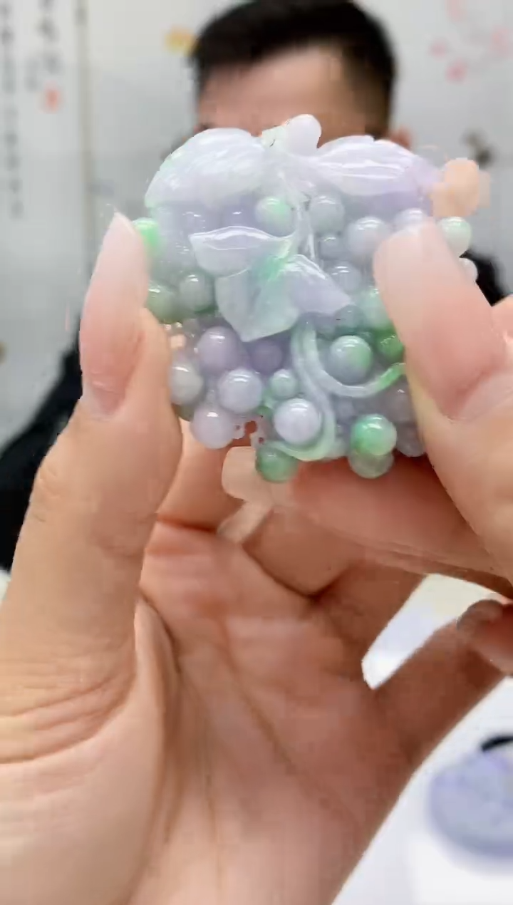 【闪购商品】定制翡翠未镶嵌5152lr-毛货挂件110