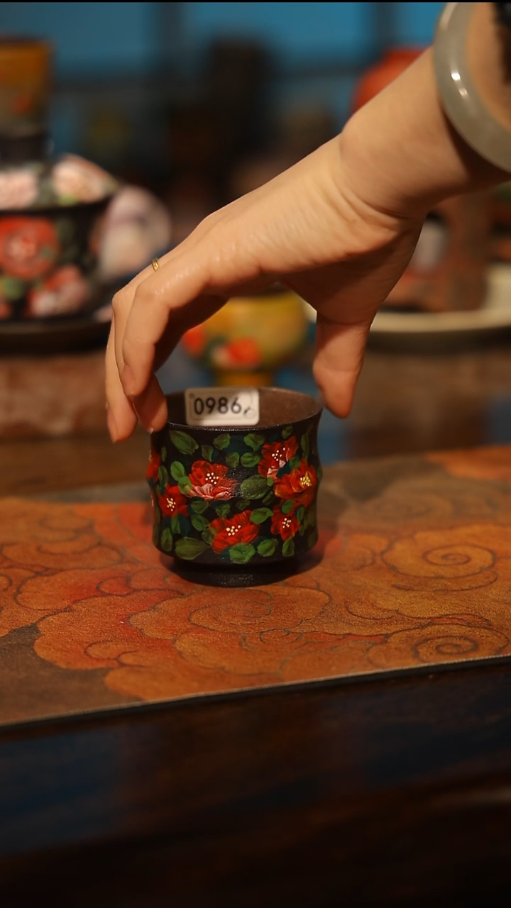 陶瓷景德镇高温釉下彩手工手绘款式