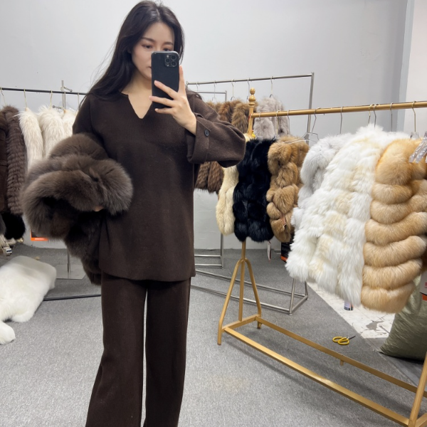 慵懒风高级感针织毛衣时尚套装秋冬V领针织上衣+高腰直筒裤两件套