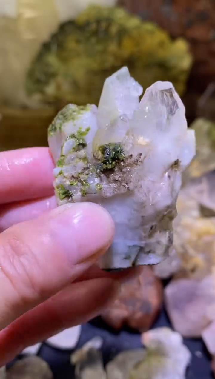 未镶嵌珠宝半成品水晶88号四川超七花园水晶