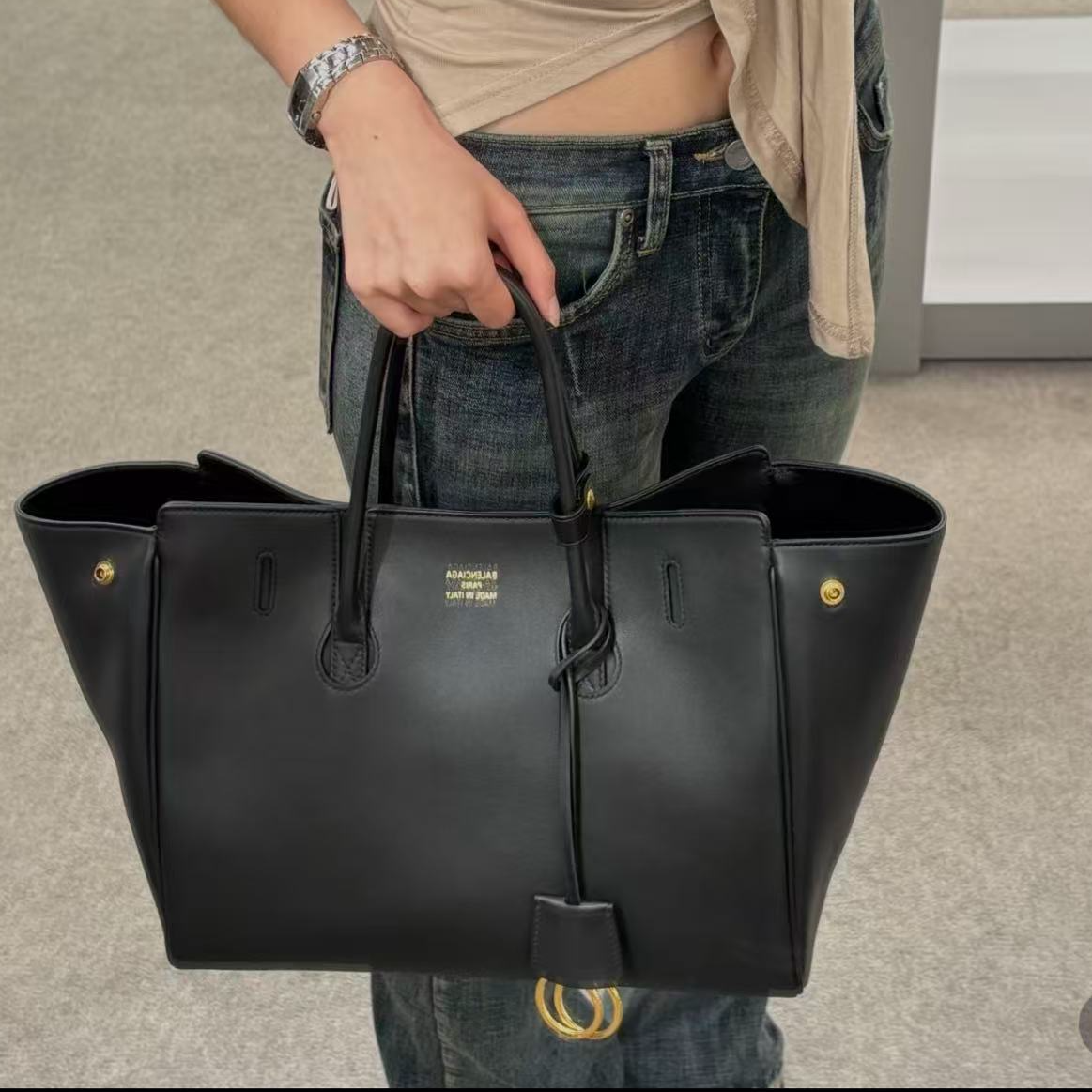 未使用 Balenciaga/巴黎世家 坤球奢选巴黎世家黑金小号托特包