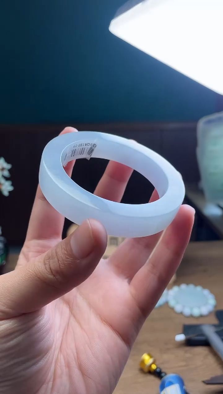 【闪购商品】定制翡翠手镯未镶嵌定制