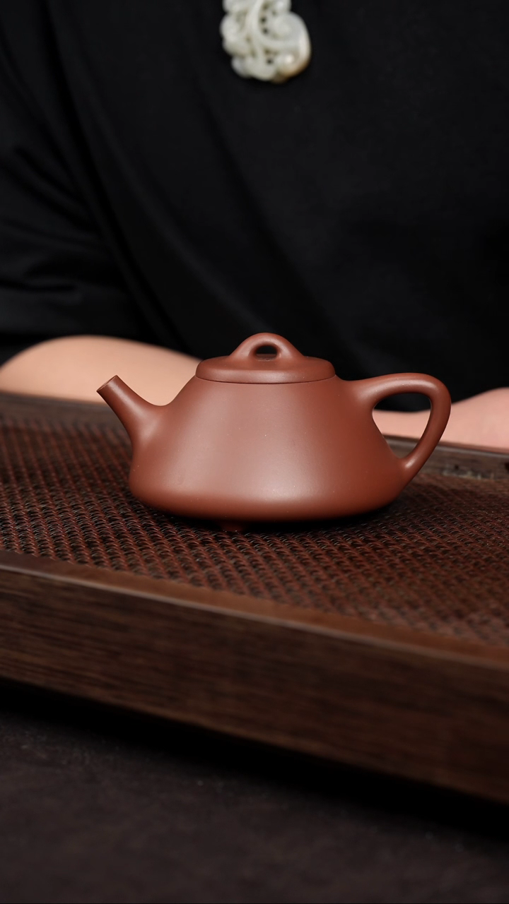 【闪购商品】紫砂茶壶底槽清子冶【带矿标证书】