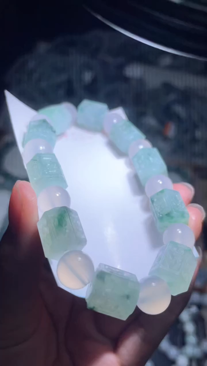 未镶嵌定制翡翠天然缅甸翡翠手串19