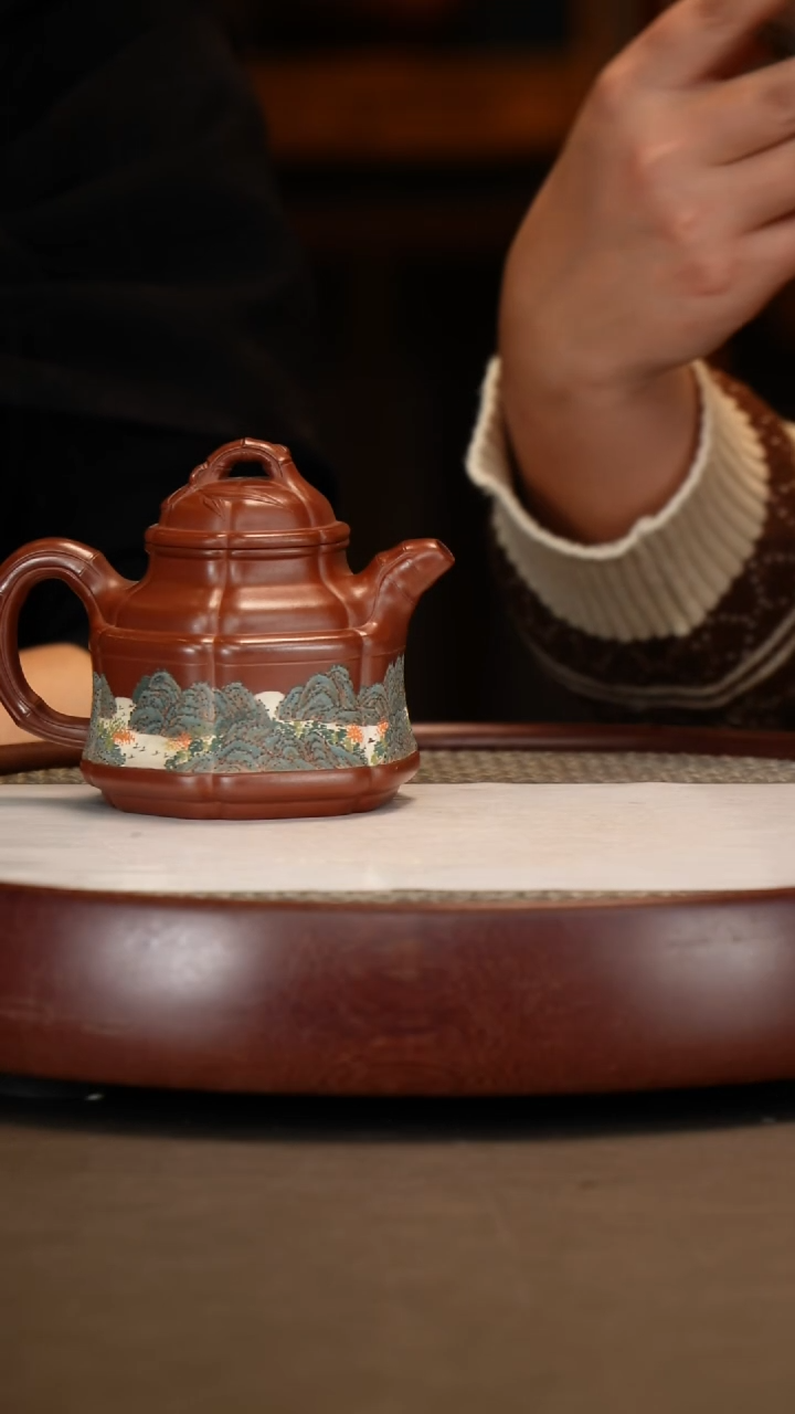 【闪购商品】紫砂茶壶【吴小楣】大红袍 六方竹鼎 300cc