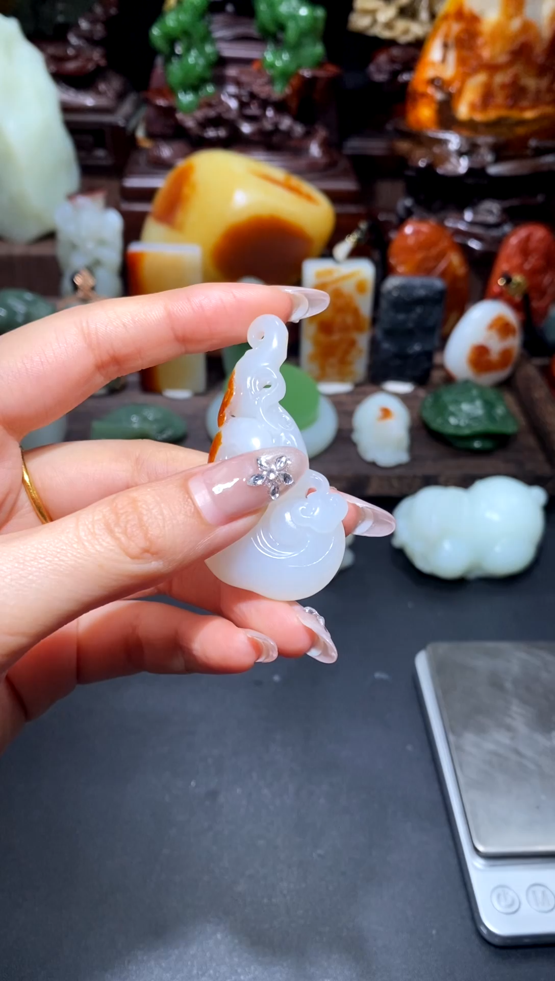 未镶嵌和田玉挂件胡***菜士大夫电风扇犯得上