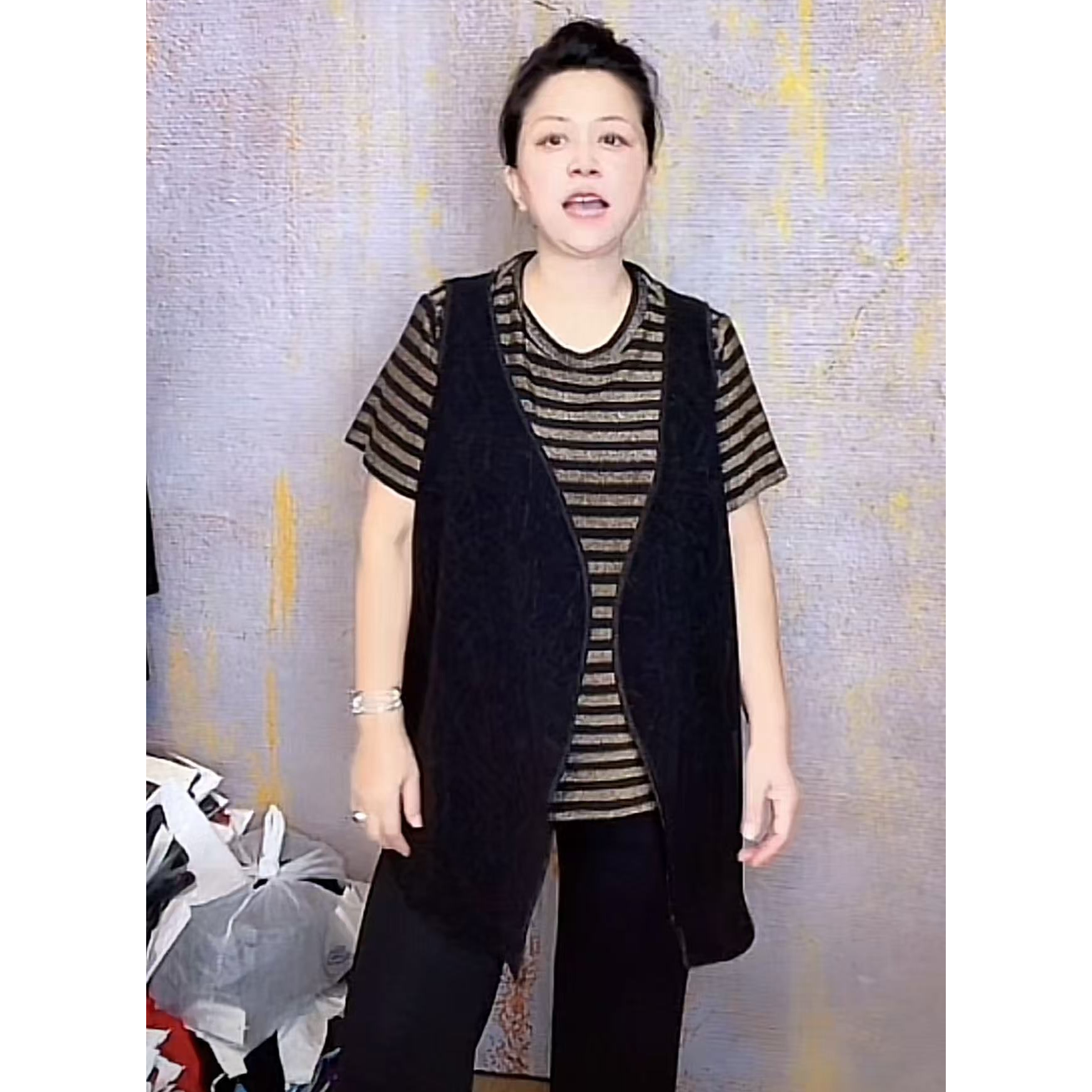 妙唐亮丝时尚大码新款弹力女士马甲3152黑蜘蛛