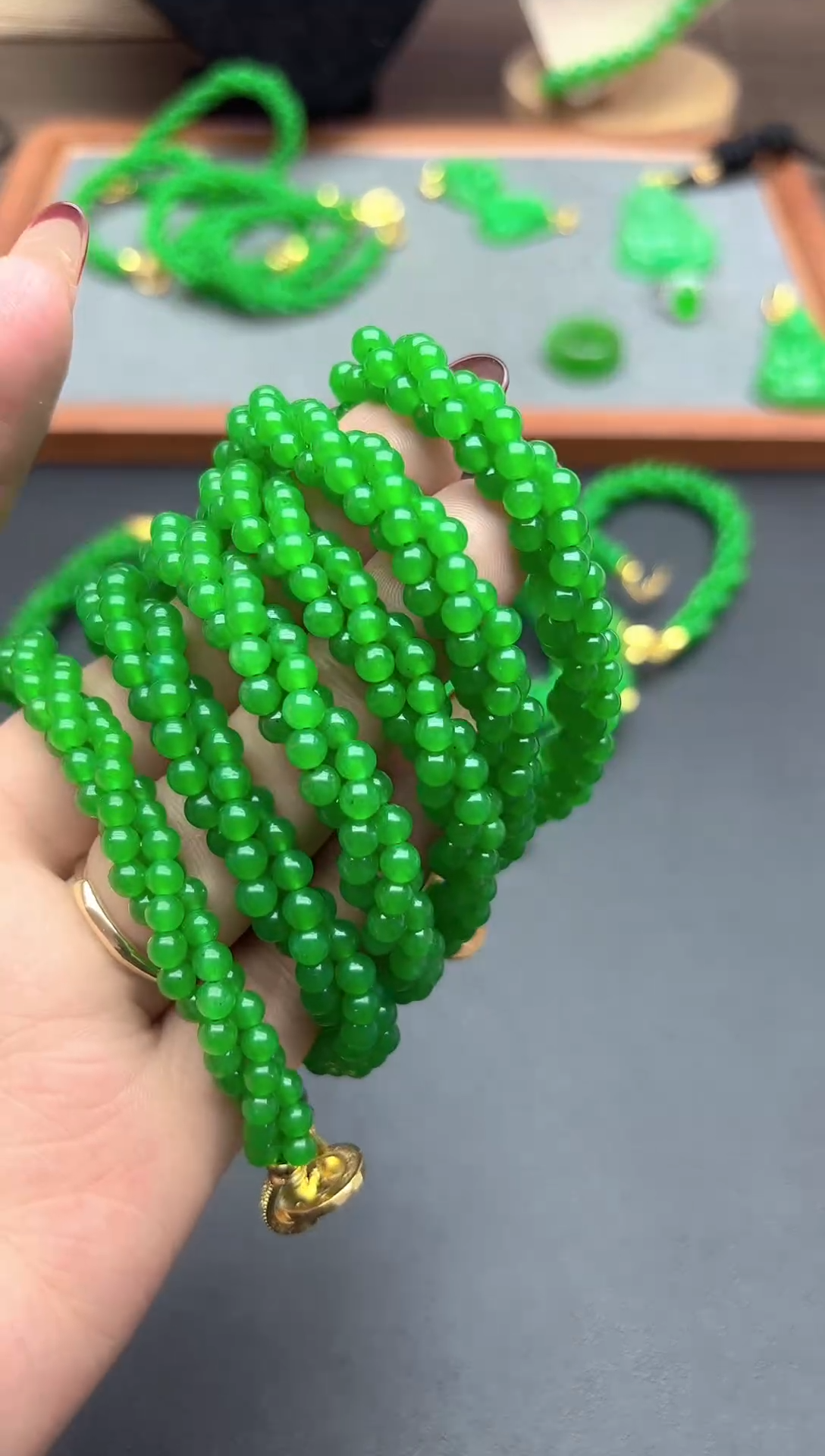 未镶嵌翡翠耳饰小米三圈扭扭手串