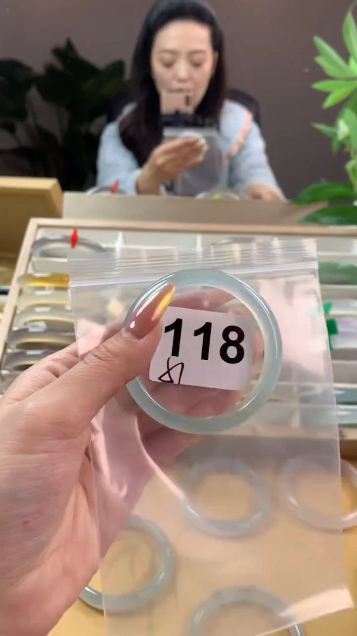 【闪购商品】玛瑙/玉髓手镯未镶嵌118