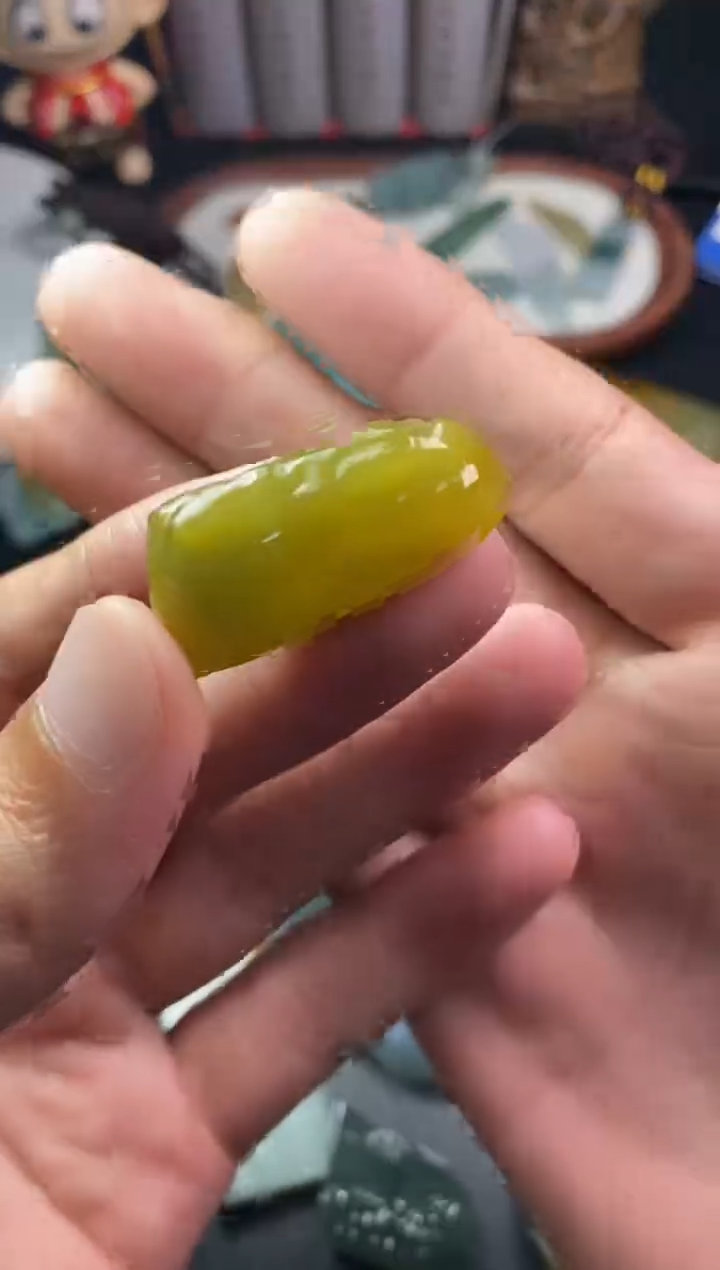 定制翡翠未镶嵌沫**然翡翠片料定制未镶嵌8.6-35福瓜