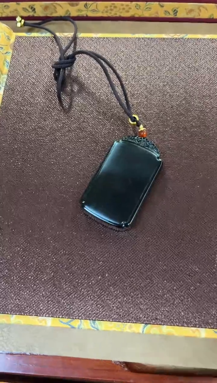 颈饰未镶嵌和田玉和田玉挂件无事牌M024