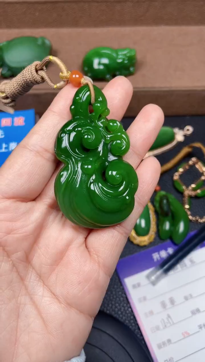 颈饰未镶嵌和田玉F596