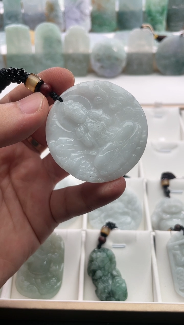【闪购商品】翡翠颈饰未镶嵌..../3/3/ 30