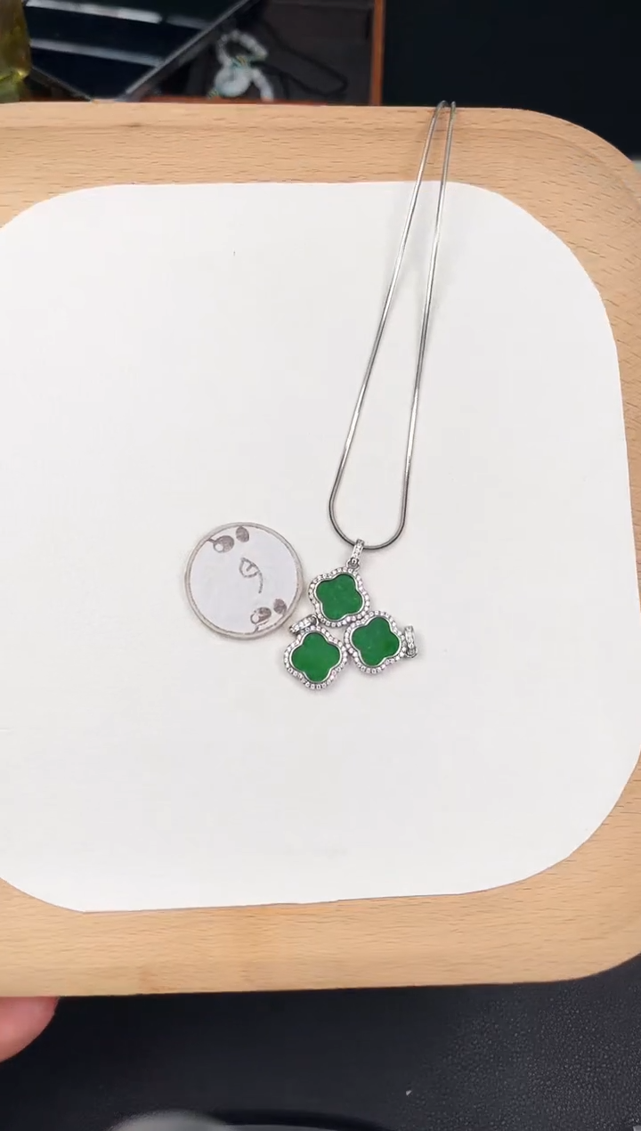 颈饰未镶嵌翡翠翡翠四叶草不含链+多样性发其一