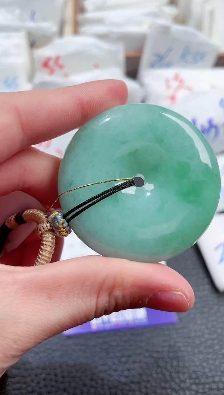 【闪购商品】翡翠颈饰未镶嵌00009490