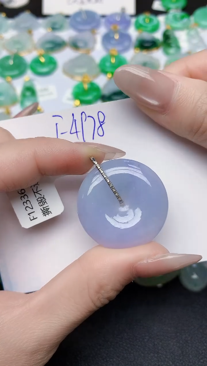 颈饰18K金镶嵌翡翠天然缅甸A货翡翠百元以上9元证书费自理