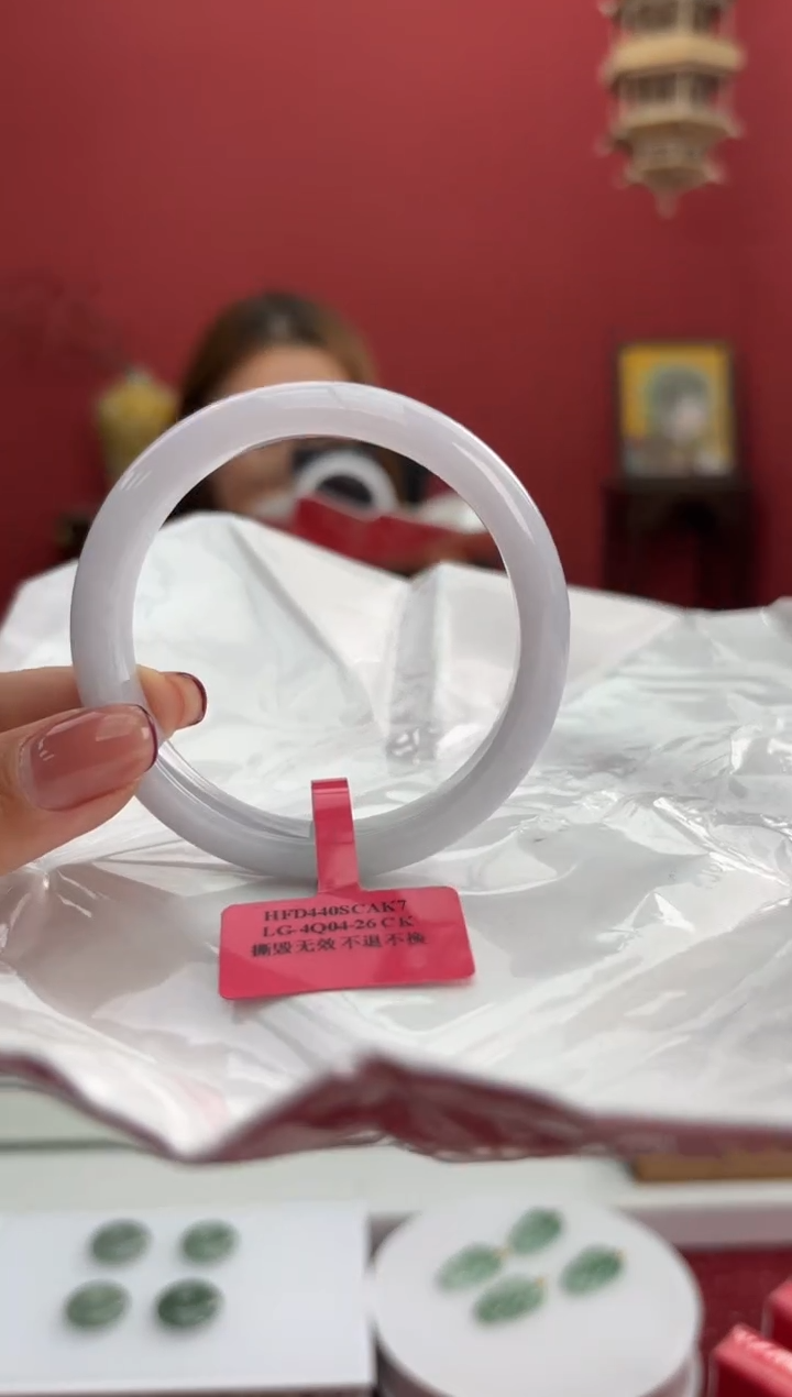 【闪购商品】翡翠手镯未镶嵌8手镯