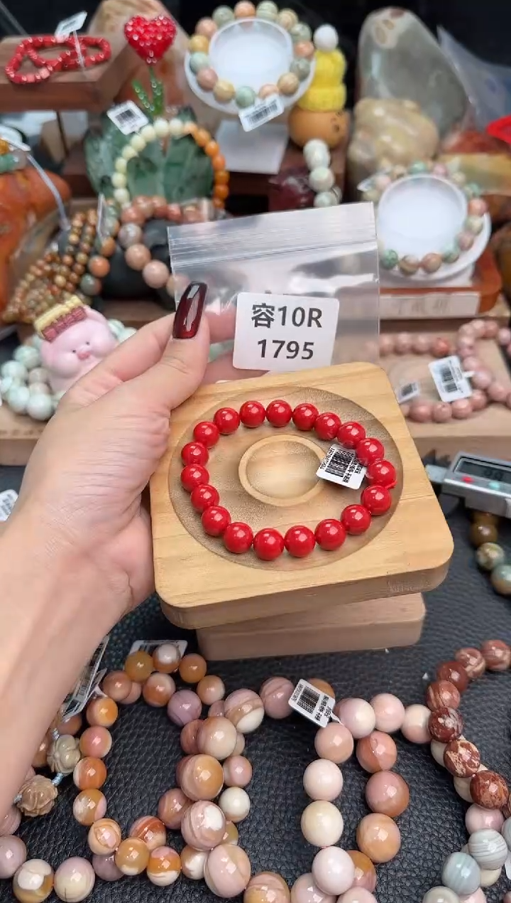 【闪购商品】石英质玉手链未镶嵌10R1795