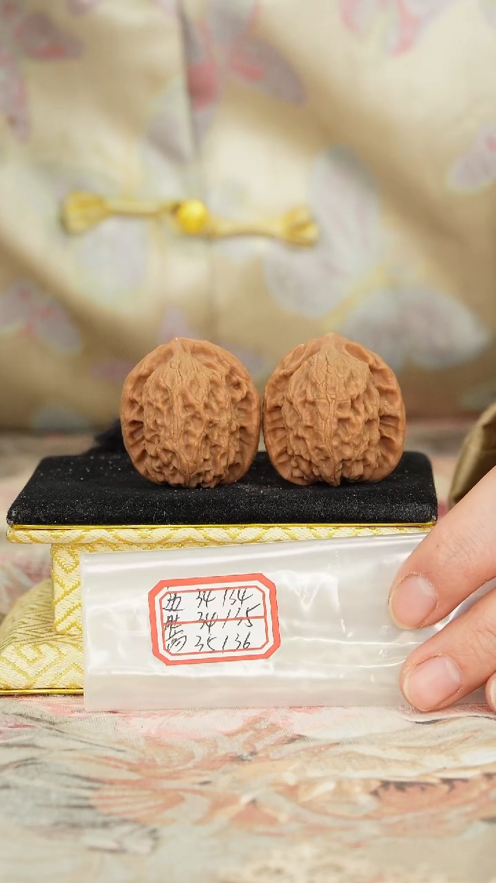 【闪购商品】文玩核桃把件非嫁接北京