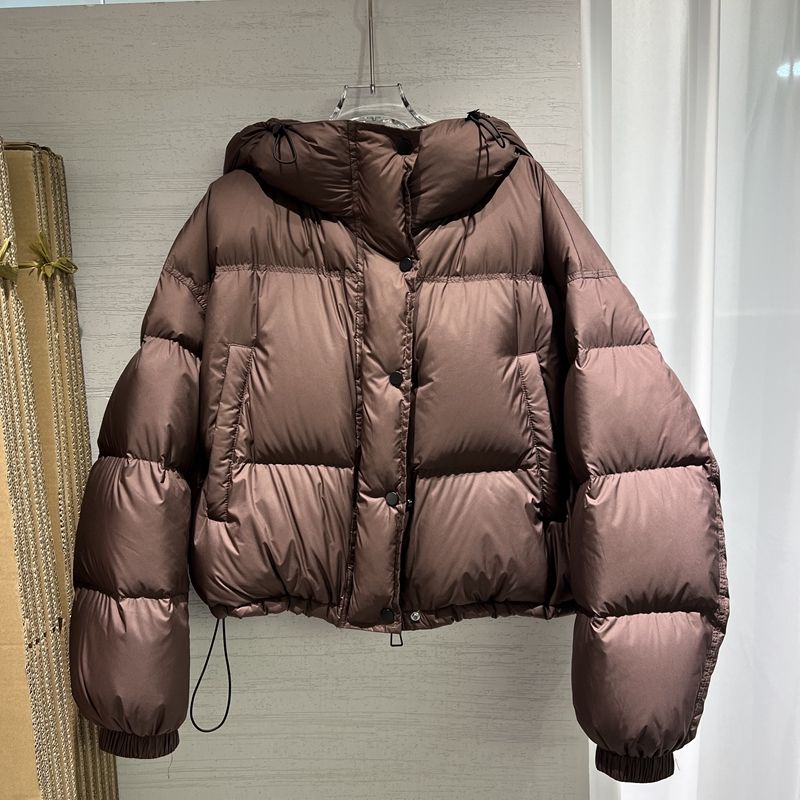波司澄冬装新款时尚韩版羽绒服连帽领短款白鸭绒面包服宽松洋气百