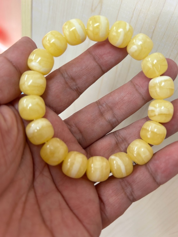 琥珀蜜蜡老型13加23.7克