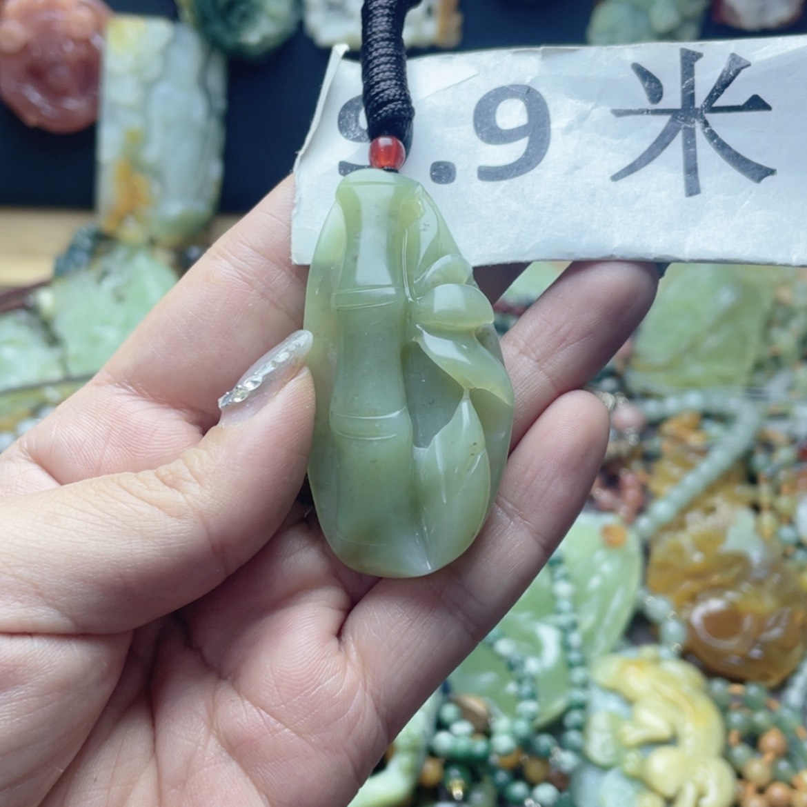 【闪购商品】蛇纹石玉颈饰未镶嵌