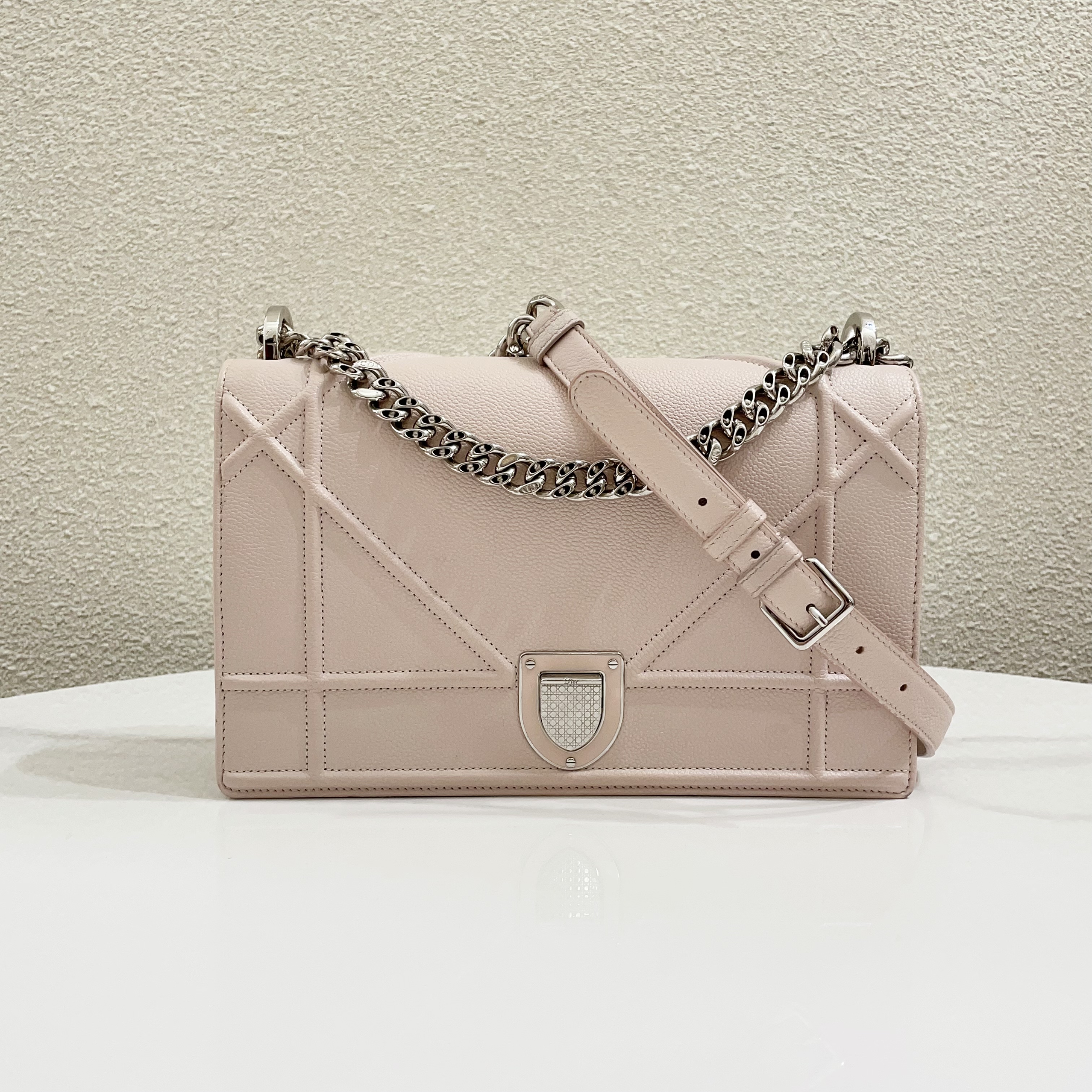 95新  蔚蓝/Dior 迪奥/樱花粉 中号  盾牌包/超难买
