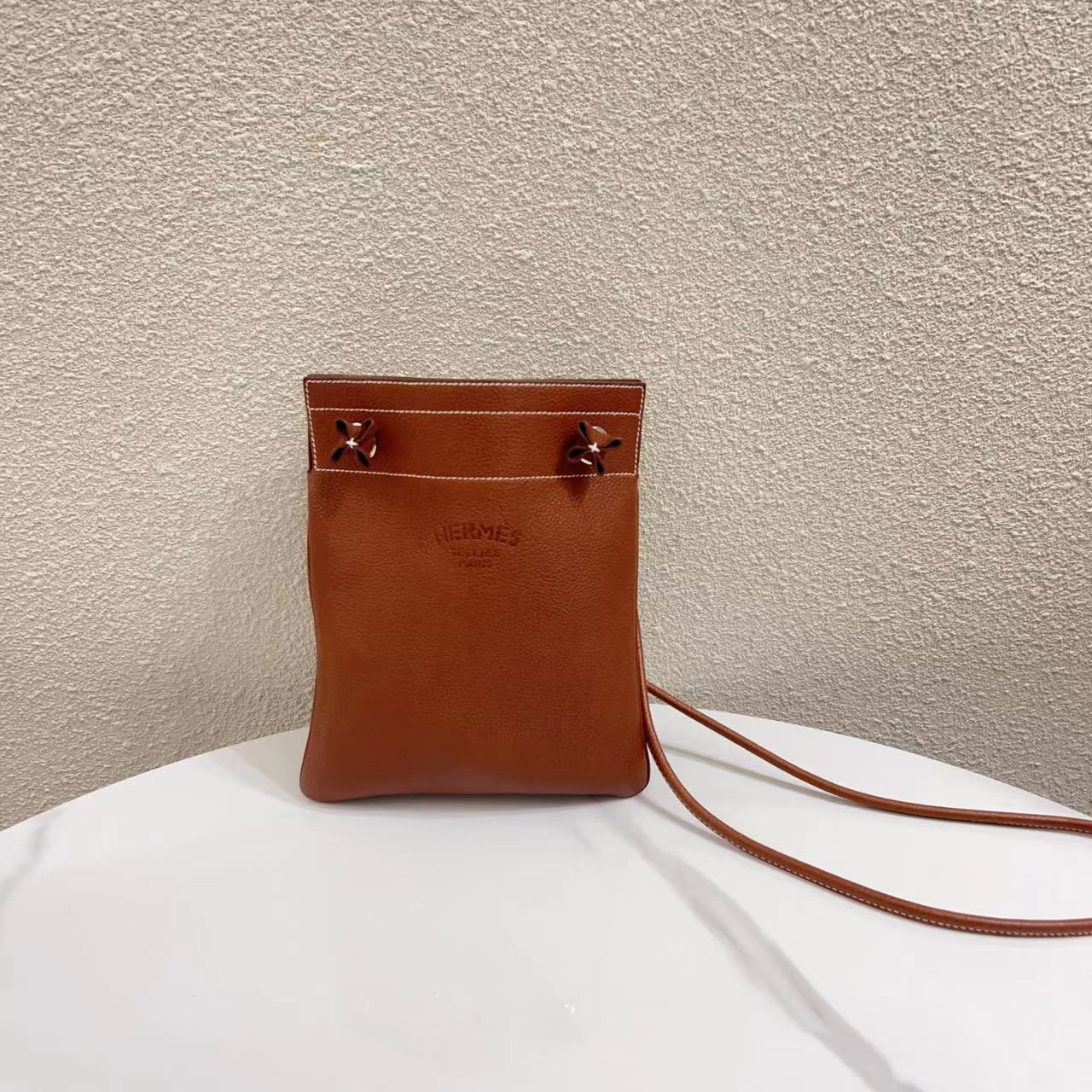 99新   蔚蓝/Hermes 爱马仕/金棕 银扣 Aline Mini 单肩斜挎包