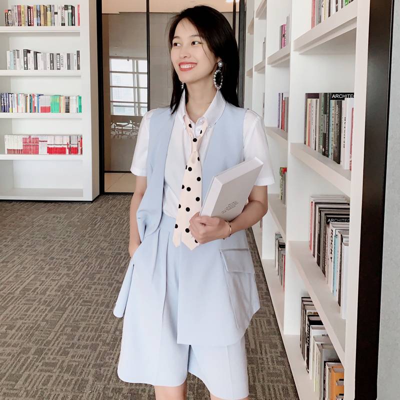 【商场同款】V领小蛮腰修身马甲休闲名媛气质百搭纯色外套女5400446