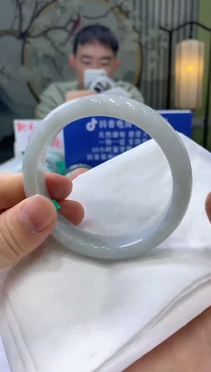 【闪购商品】翡翠手镯未镶嵌04797