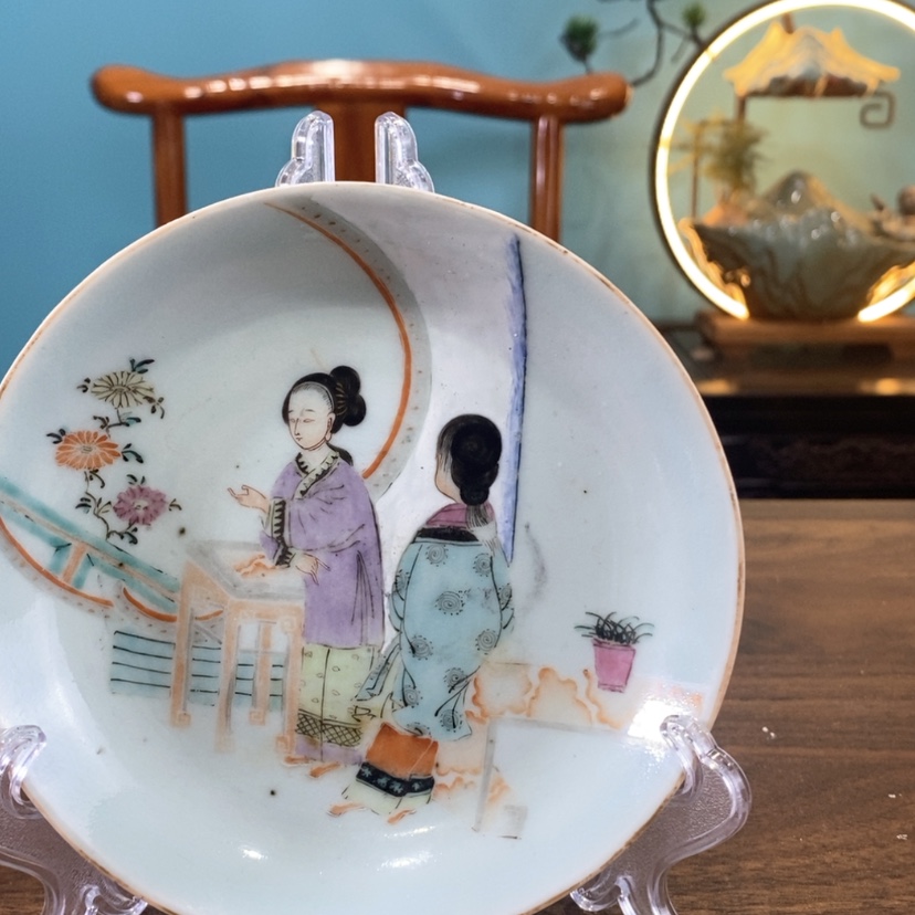 【闪购商品】瓷摆件青****君