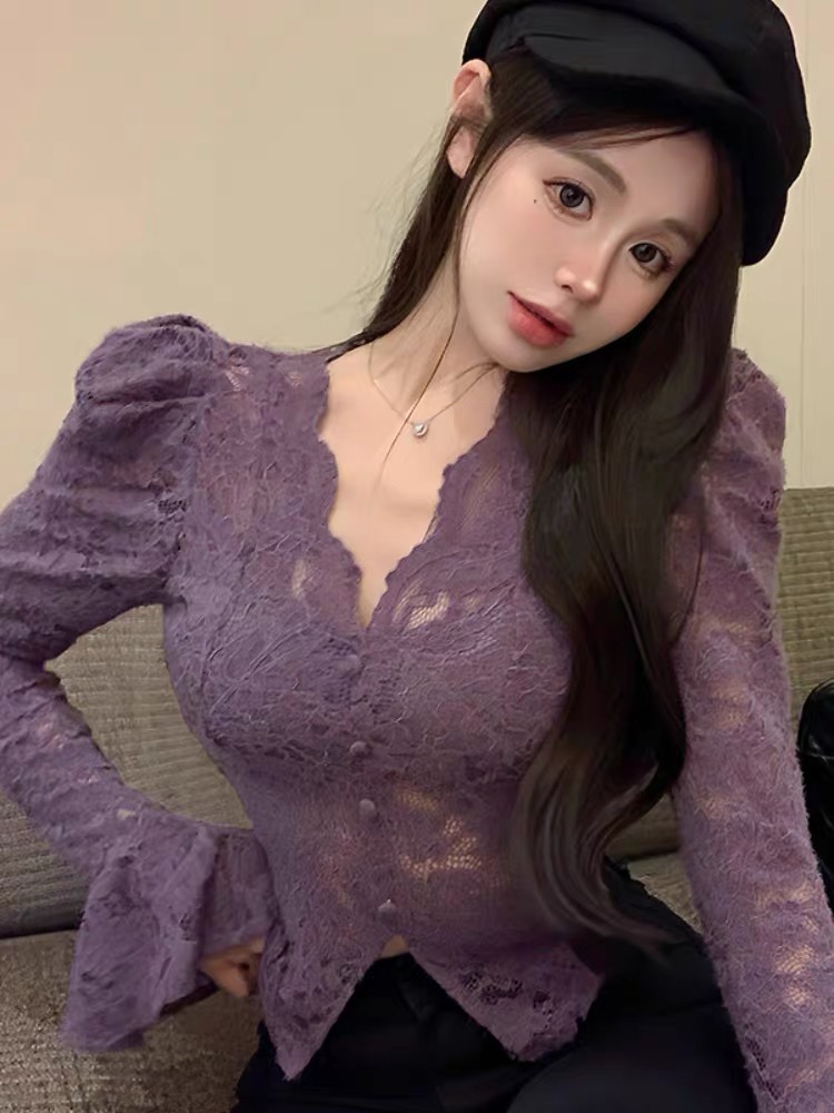 修身显瘦蕾丝衫女装早秋收腰长袖短款上衣别致漂亮小衫2025打底衫