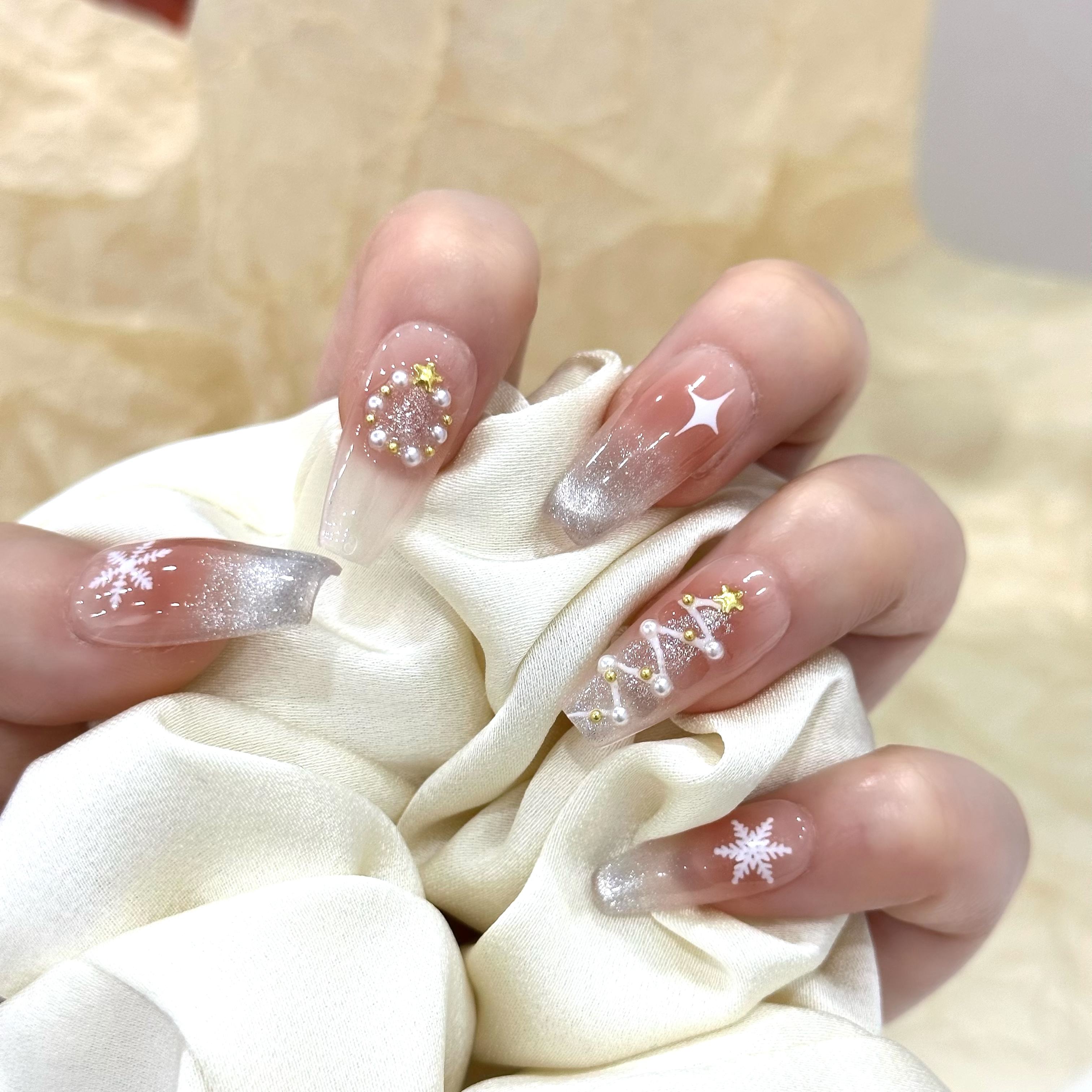 【圣诞猫眼】冬日限定圣诞雪花粉嫩显白可拆卸纯手工穿戴甲