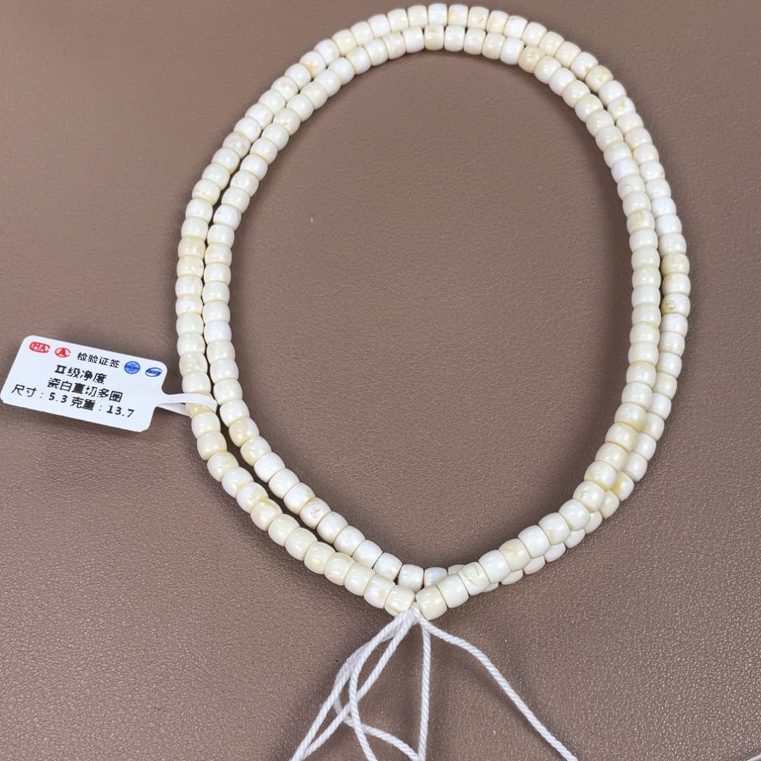 琥珀裸石未镶嵌268000000000000000