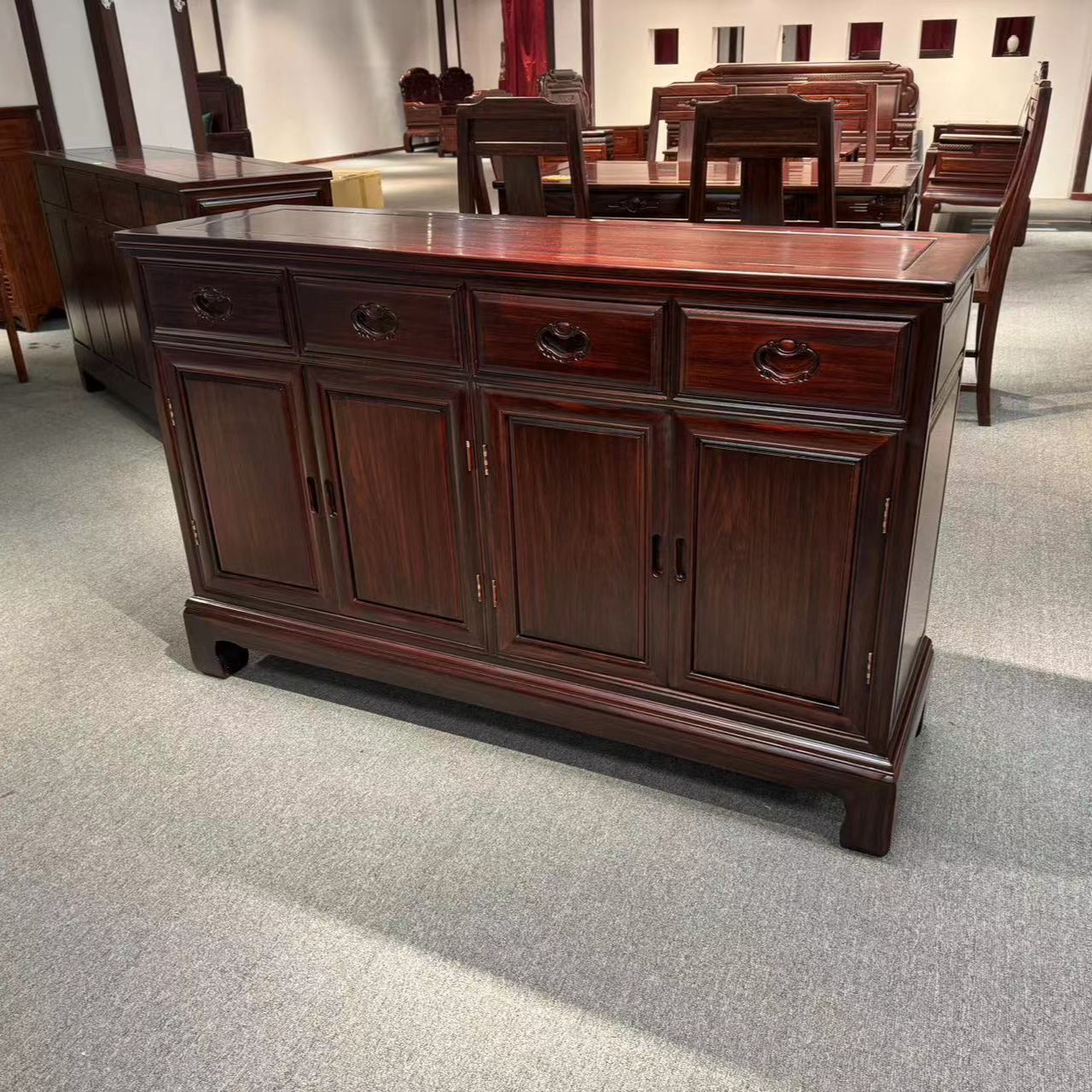 【索罗门】大叶酸枝木简约素面餐边柜1.18米餐边柜四门四抽