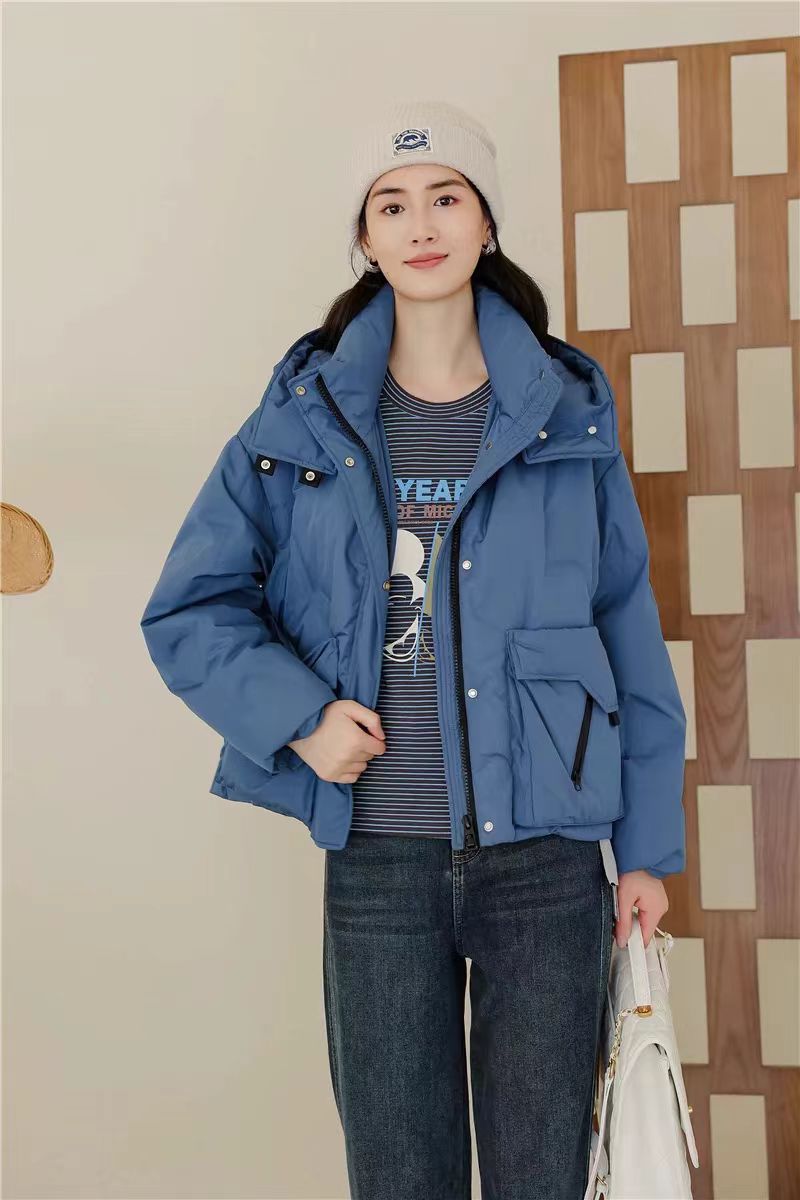 时尚短款羽绒服女连帽保暖加厚防风外套冬季新款