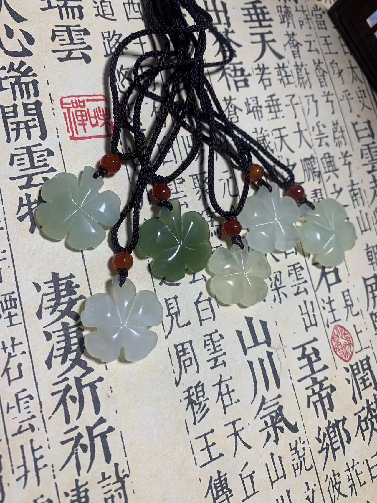 岫玉四叶草项链吊坠锁骨链