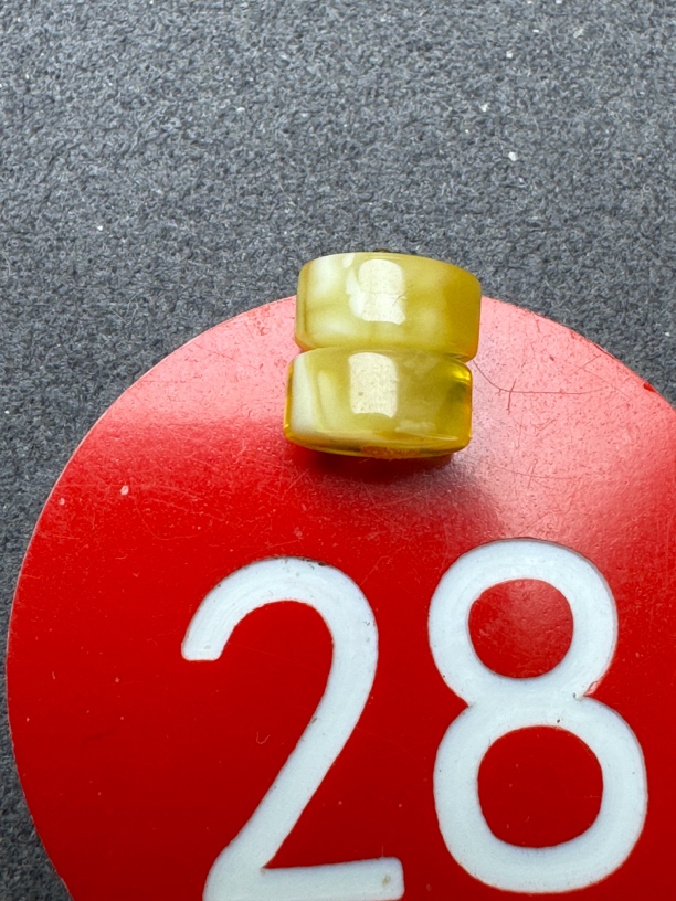 天然原矿蜜蜡金瓷白直切 尺寸8mm