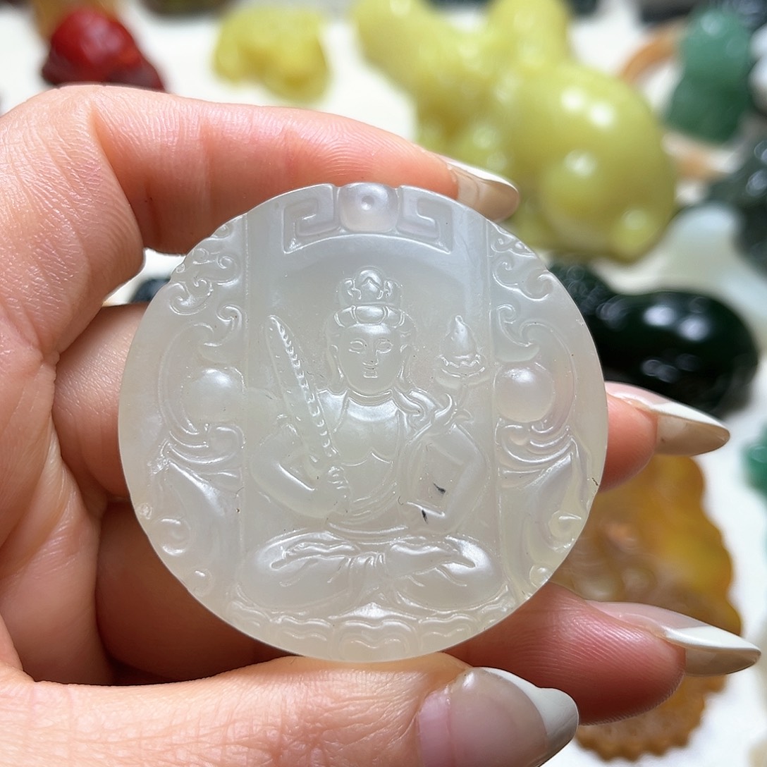 白玉菩提吊坠白玉菩提吊坠