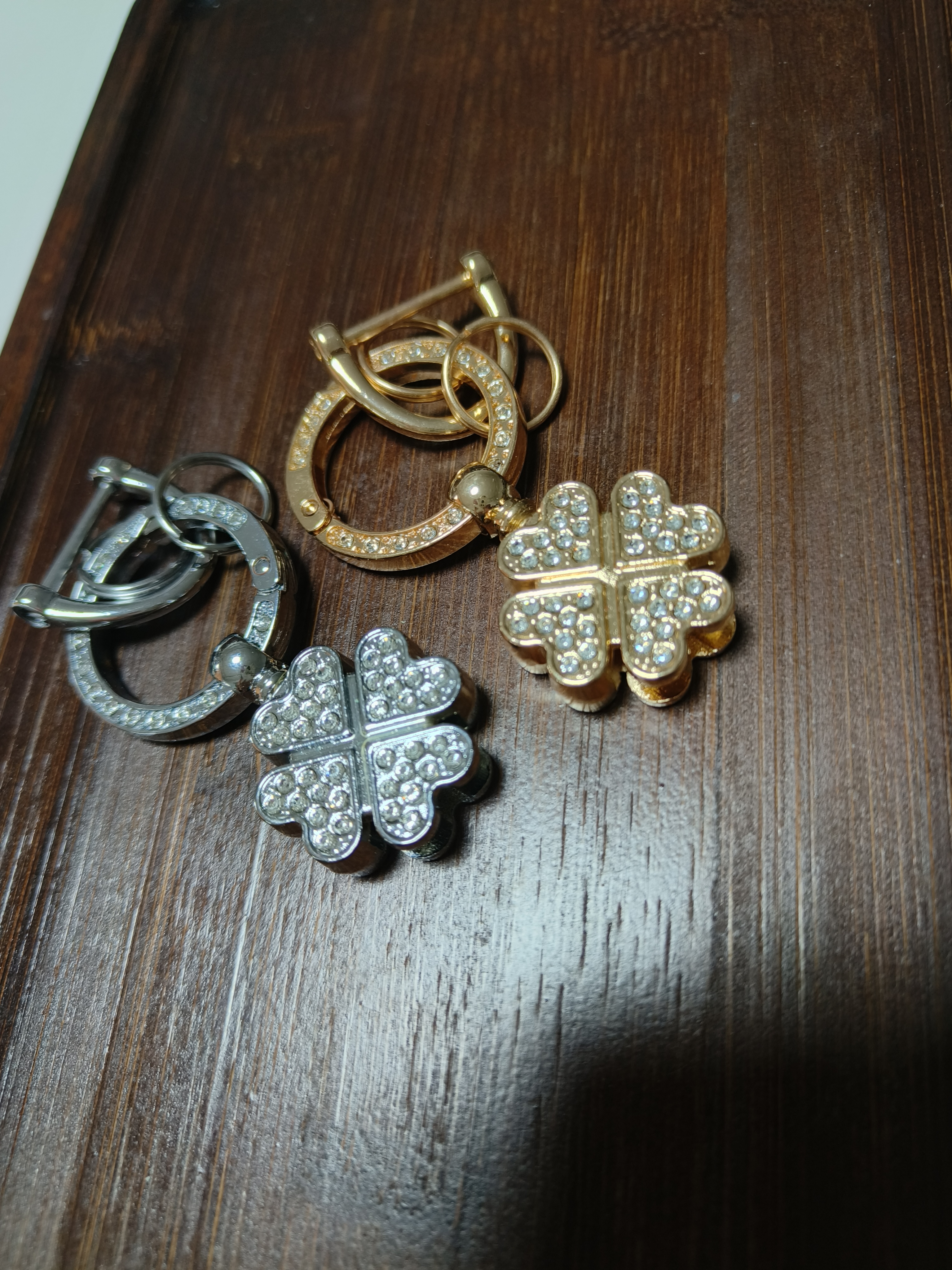 金属镀色四叶草双面钻钻钥匙扣配件