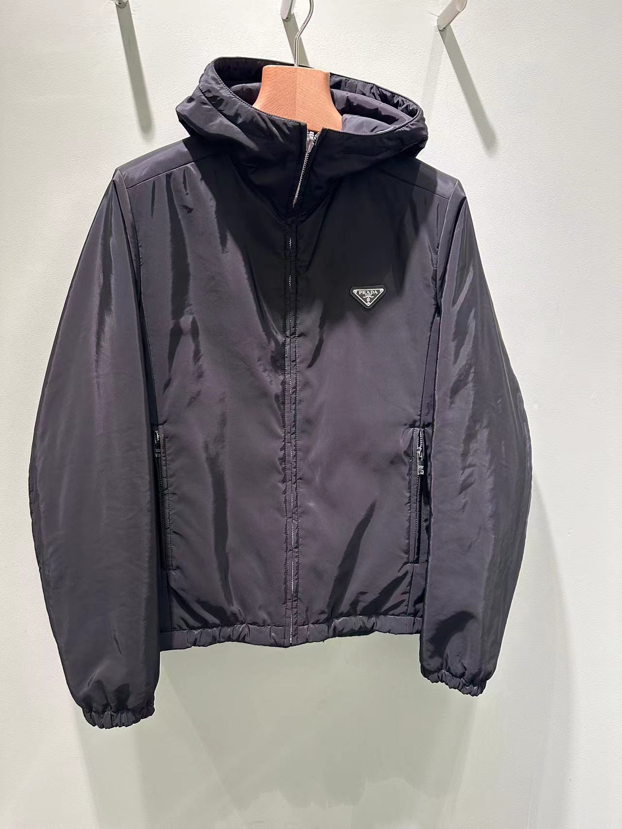 未使用 Prada/普拉达 男士男款休闲舒适双面连帽棉服