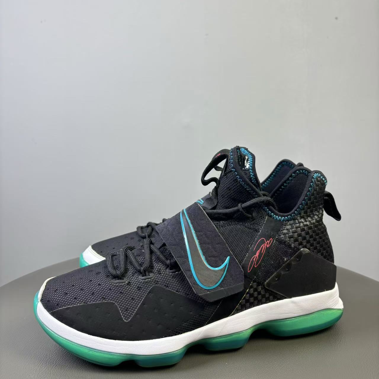 95新 NIKE/耐克 43码 Nike詹姆斯14黑蓝球鞋 非原盒