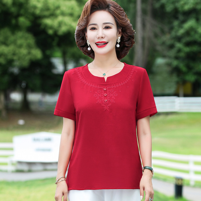 中老年短袖T恤女上衣夏季新款宽松老年妈妈装小衫薄款夏装60岁人