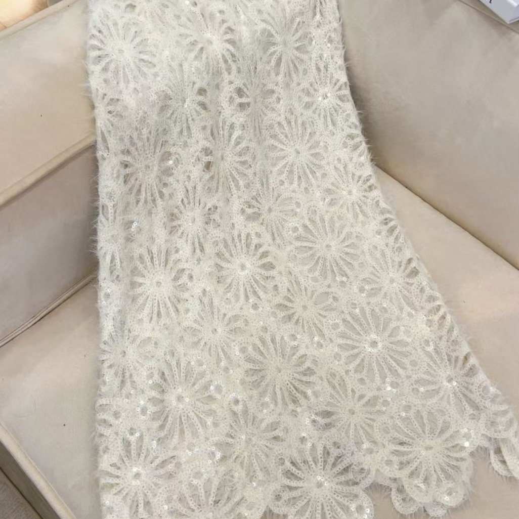 含香服饰 法式镂空拼接亮片针织秋冬重工设计感气质半身裙