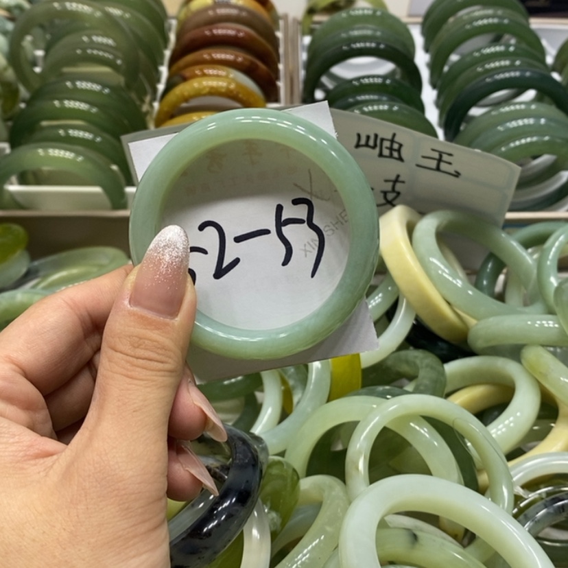 【闪购商品】蛇纹石玉手镯未镶嵌140