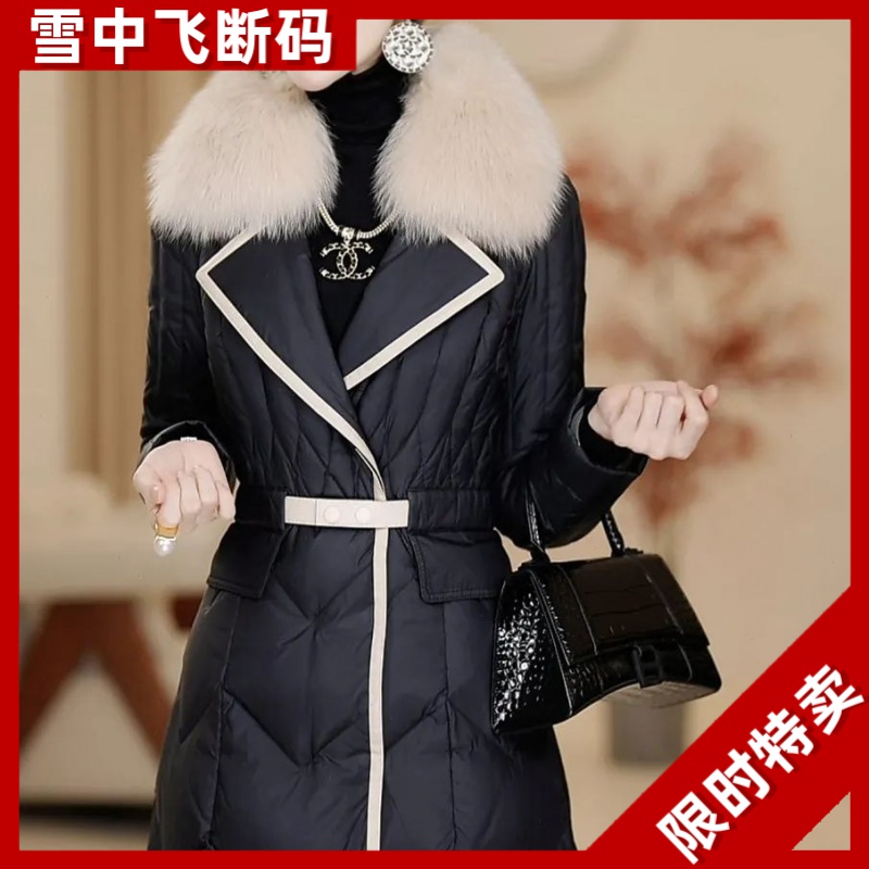 雪中飞2023年冬季新款加厚收腰仿羽绒服仿大狐狸毛领中长款腰带翻