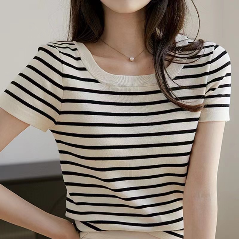 上衣冰丝条纹U领百搭短袖T恤女夏季修身内搭打底衫小洋气牛仔短裤