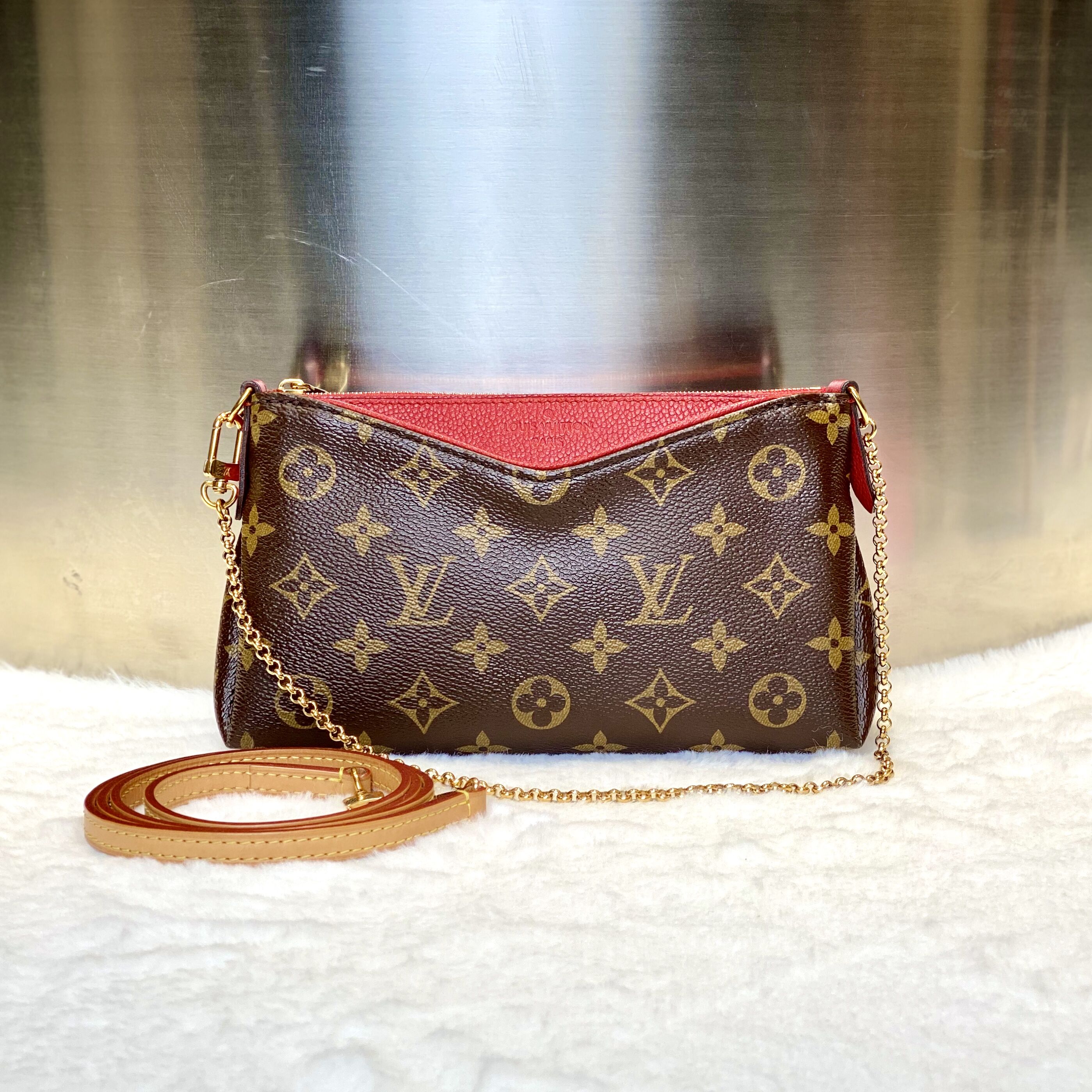 99新 LouisVuitton/路易威登 古有98新LV老花传奇mini链条包4822