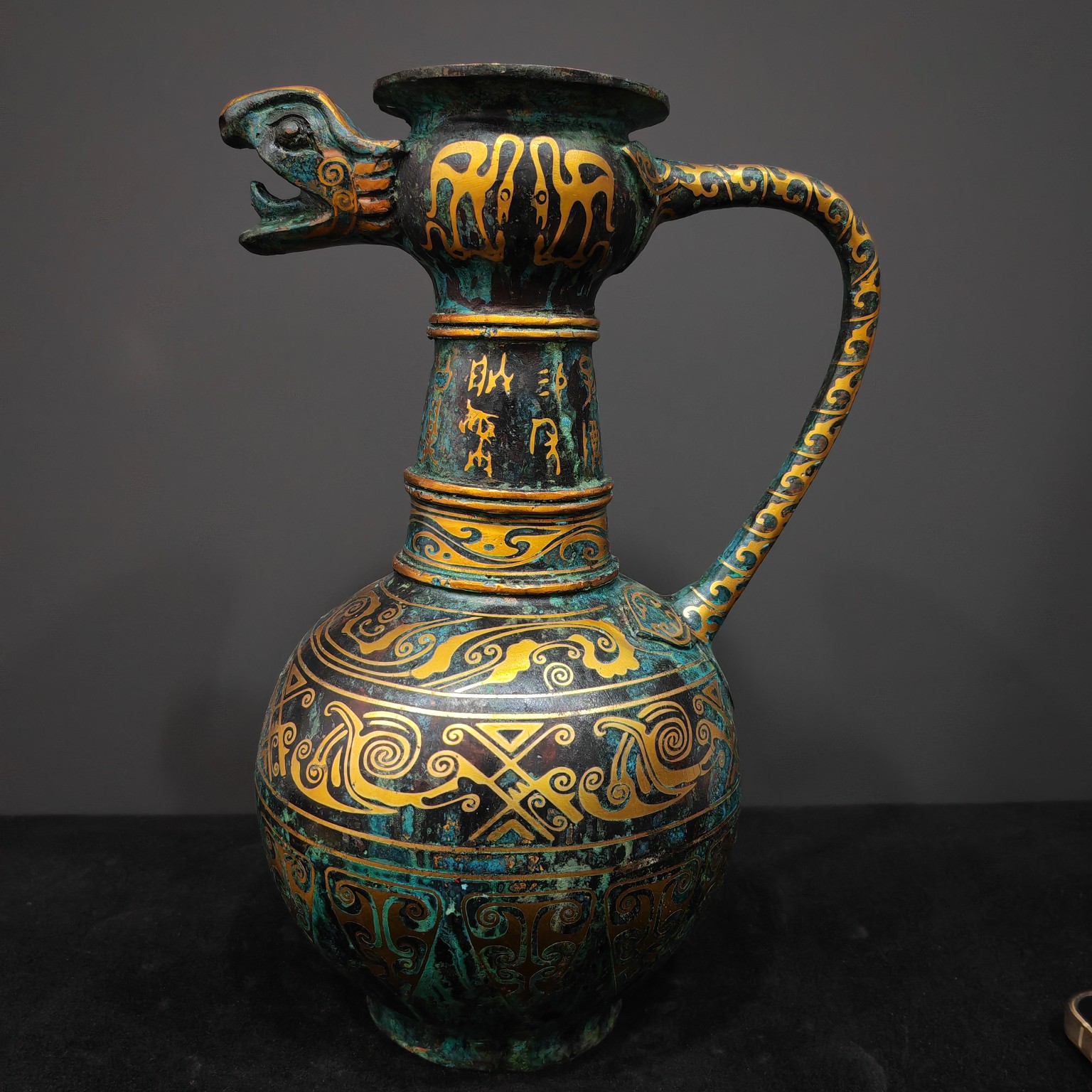 青铜错金龙头瓶 商周青铜酒器 仿古青铜器工艺品摆件